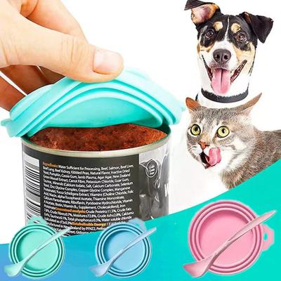 Coperchio per lattina in silicone sicuro per animali domestici con cucchiaio - Perfetto per conservare cibo per cani