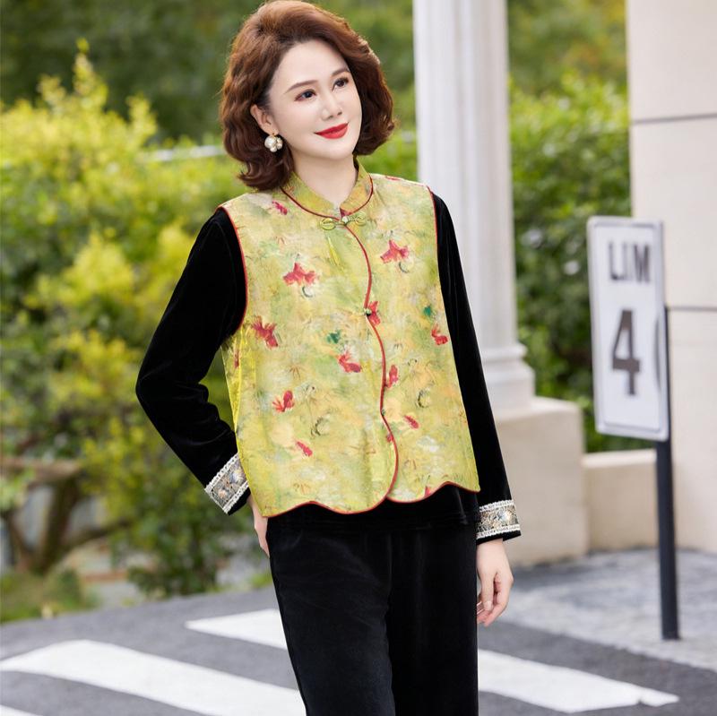 Elegant Spring 2026 New Chinese Style Women's Three-Piece Suit – Sophisticated Vest Look for Middle-Aged and Elderly.