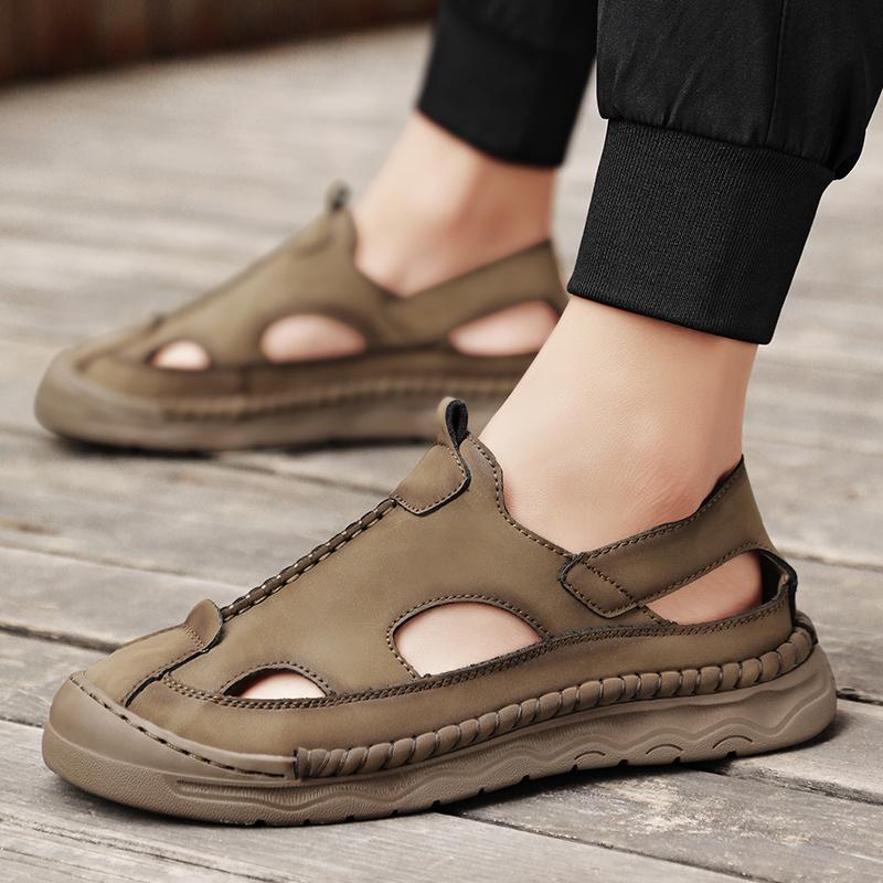 Fashion Summer Breathable Casual Shoes Lightweight Non-slip Beach Hollow Out Sandals Man Platform Sandals Trendy Designer Men Sandals