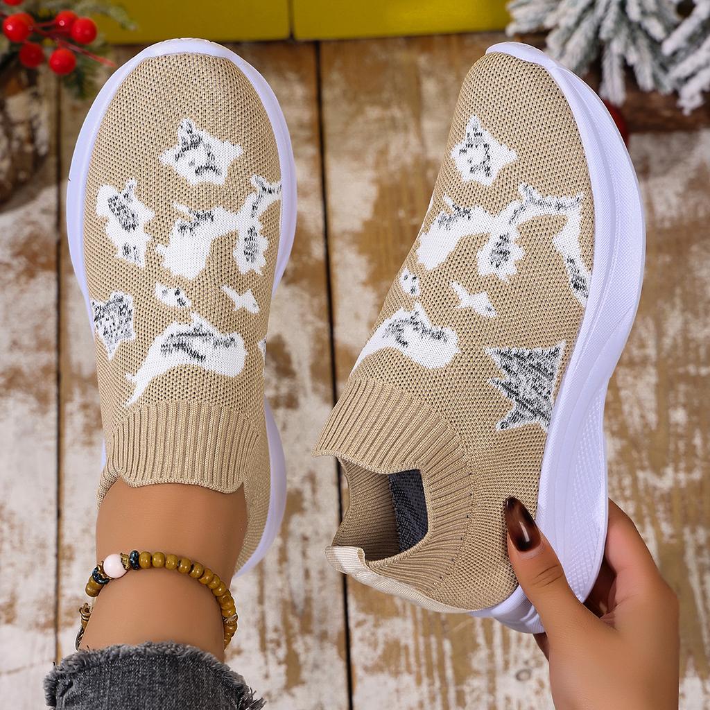 Fashion Plus Size Women Casual Mesh Shoes Breathable Soft Sole Comfortable Sneakers Women Spring New Knitted Flat Sports Single Shoes