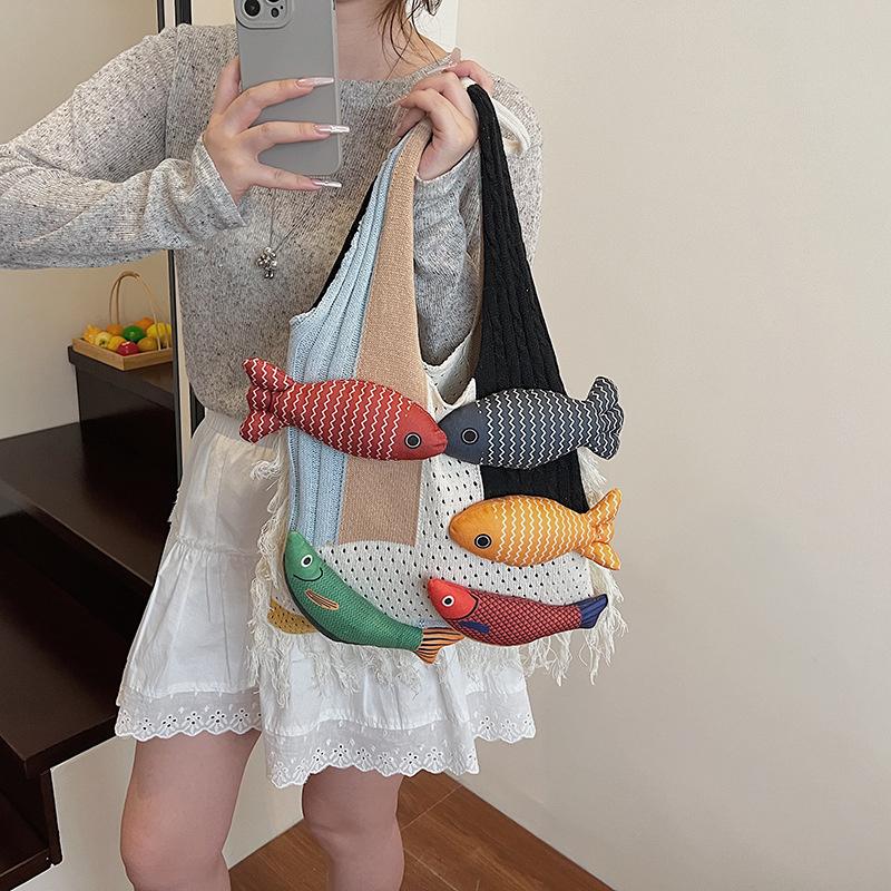 Yogodlns Fashion Creative Woven Shoulder Bag Handmade Fish Handbag Large Capacity Beach Bag Color Matching Ladies Underarm Bag