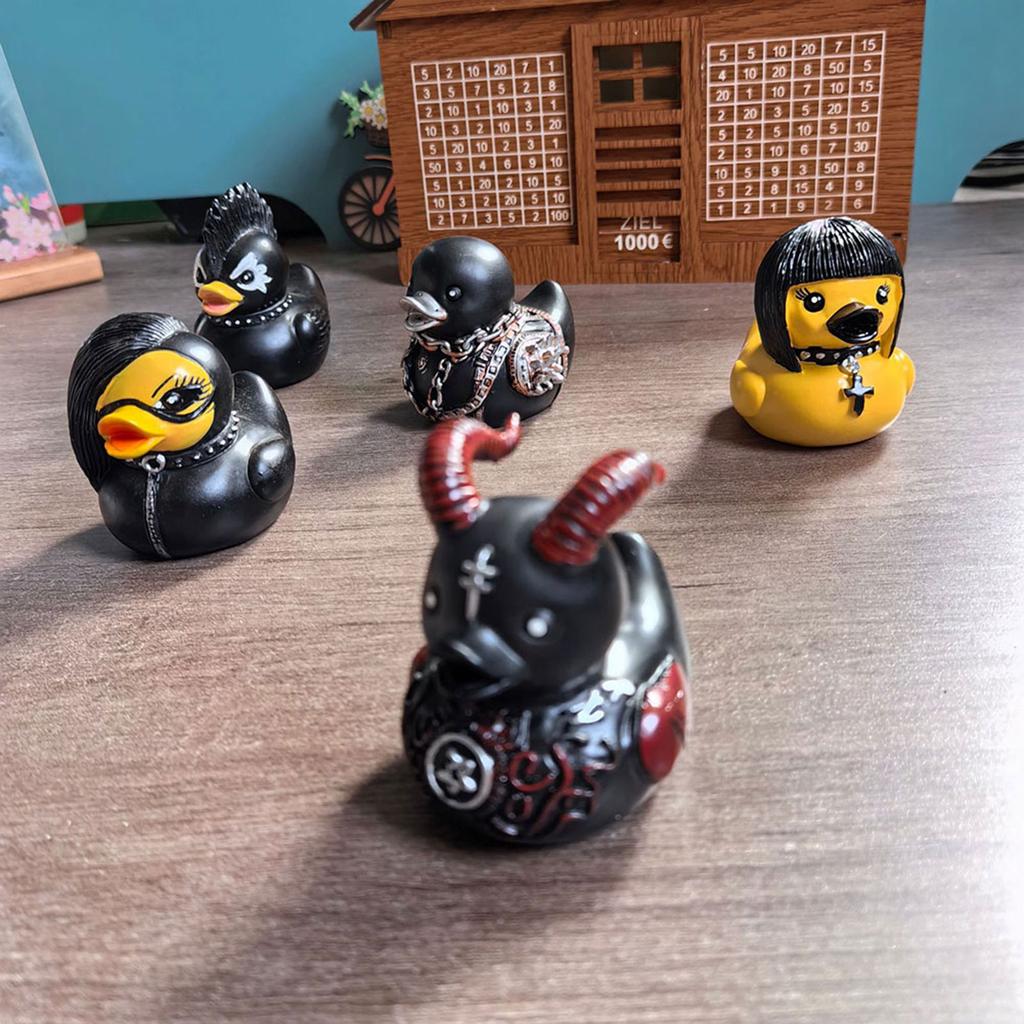 Goth-Resin Devil Ducks Rock Satan Punk Gothic Themed Party Decortative Prop For Room Decor Car Accessories Desktop Wine Cabinet