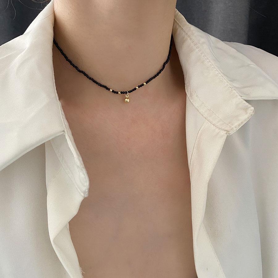 Women's Black Crystal Round Pendant Necklace - Simple Clavicle Chain for Summer