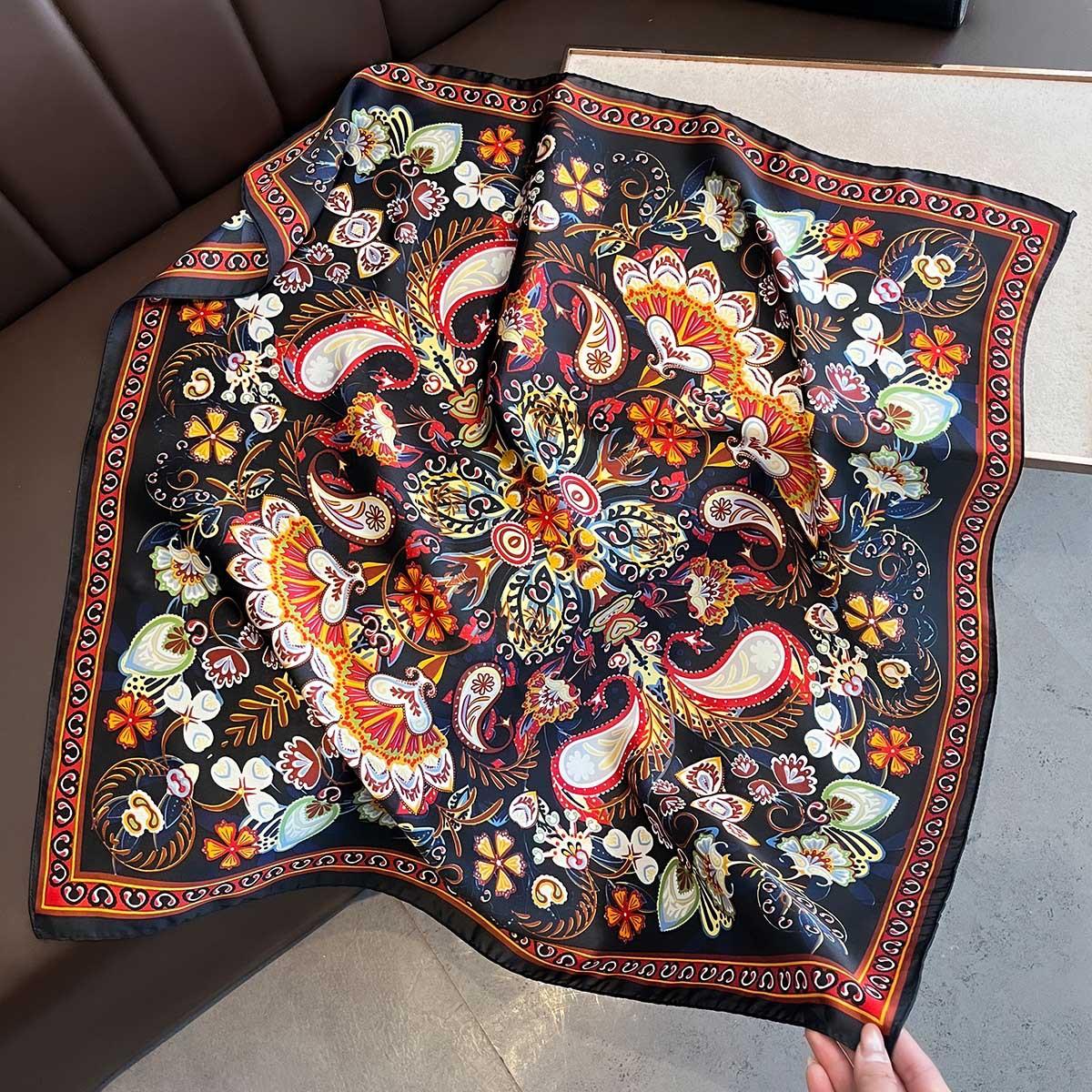 

New Paisley Printed Bandana Scarf Lightweight Soft Satin Stylish Versatile Neck Scarf For Women Hairbands Headscarf for daily use 70x70CM