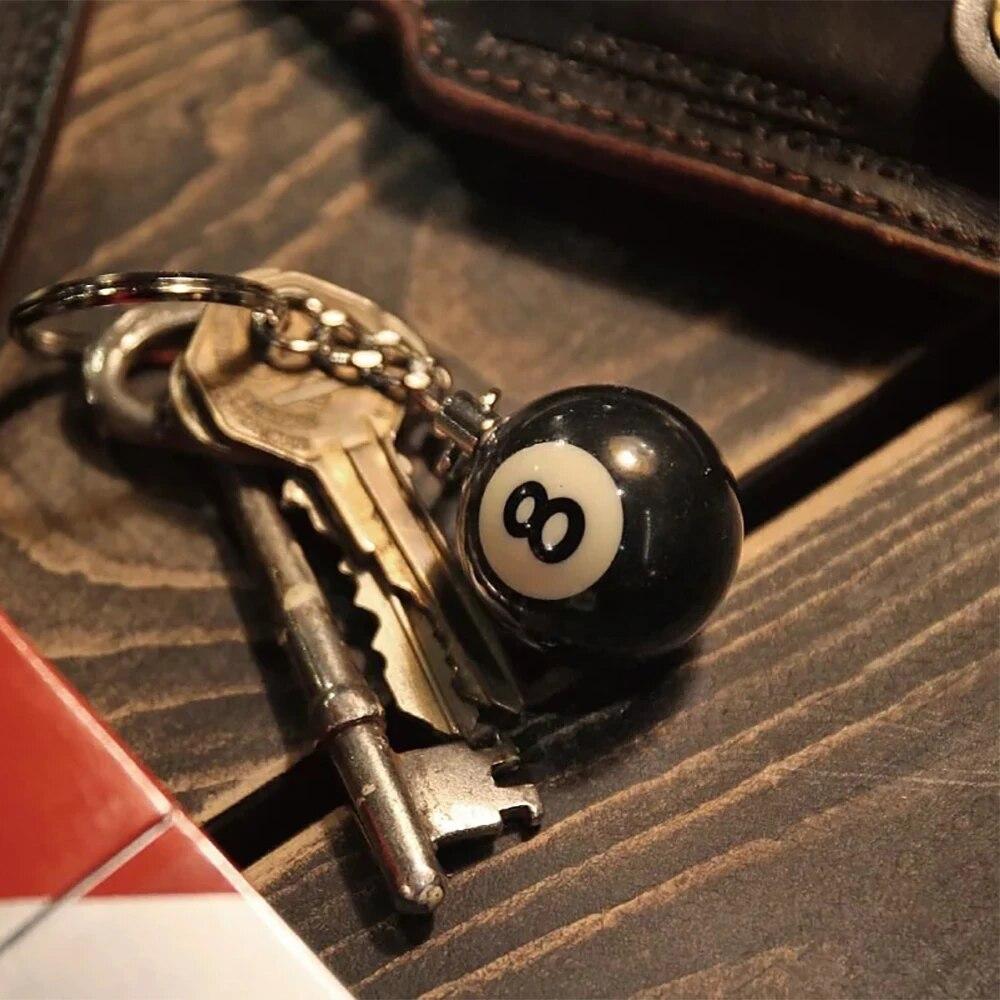 25mm Svart No 8 Biljard Nyckelring Mini Ball Pendant Nyckelring Resin Nyckelring Bar Bordsdekoration Smycken Spel Souvenir Present