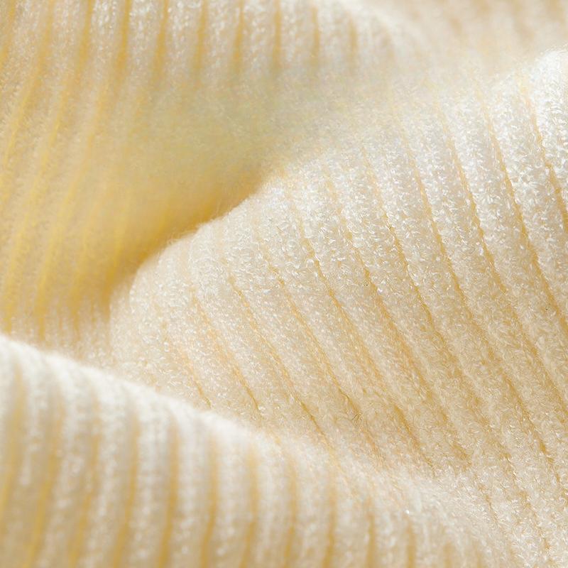 White Knitted Hosiery Socks for Women In Autumn and Spring, Calf Coverings, Pile-up Socks for Hot Girls, Long Pile-up Socks for Spring and Summer