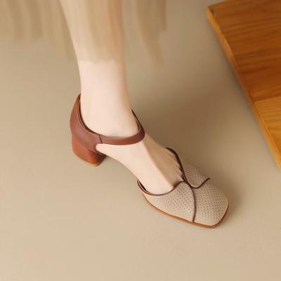 Mode Sommer Neu Quadratischer Kopf Ausgehöhlte Schleifenkopf Sandalen Damen Mittlerer Absatz Klobig Atmungsaktiv Hohe Absätze
