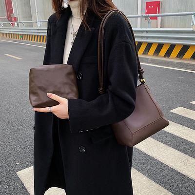 Single Shoulder Messenger Bag, Commuter Bucket Bag, High-end Sense, Simple Child and Mother, Retro Bag, Niche Large-capacity Women's Bag