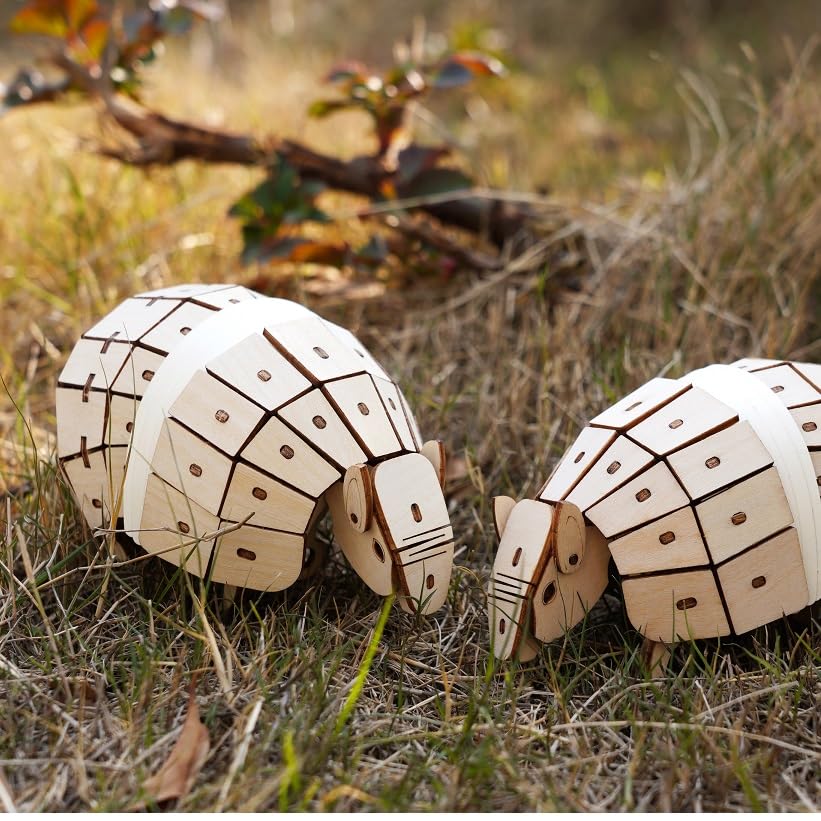Tsukurundesu® 3D Wooden Puzzle (Endangered Species Series Armadillo) with Japanese Instructions