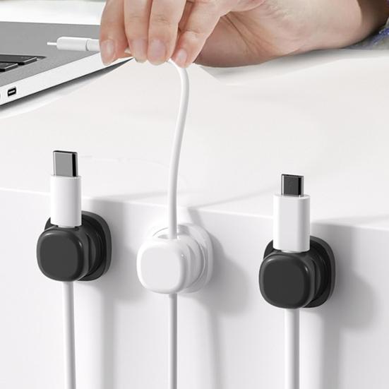3/6 Adet 360 Derece Dönebilen Kablo Tutucu Yapışkanlı Ev Ofis Komodin Masa Kablo Düzenleyici Manyetik Tel Yönetimi Klipsi Şarj Kablosu Tutucu