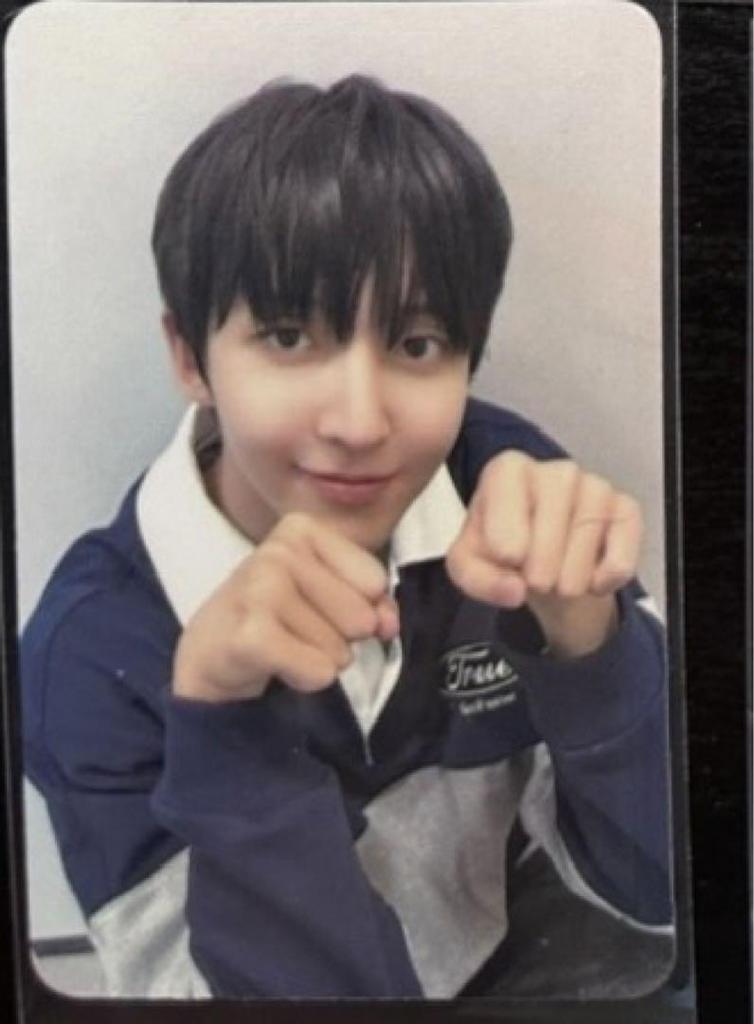 [USED] KickFlip Donghyun Shanghai Counting Stars autograph signing event limited edition trading card