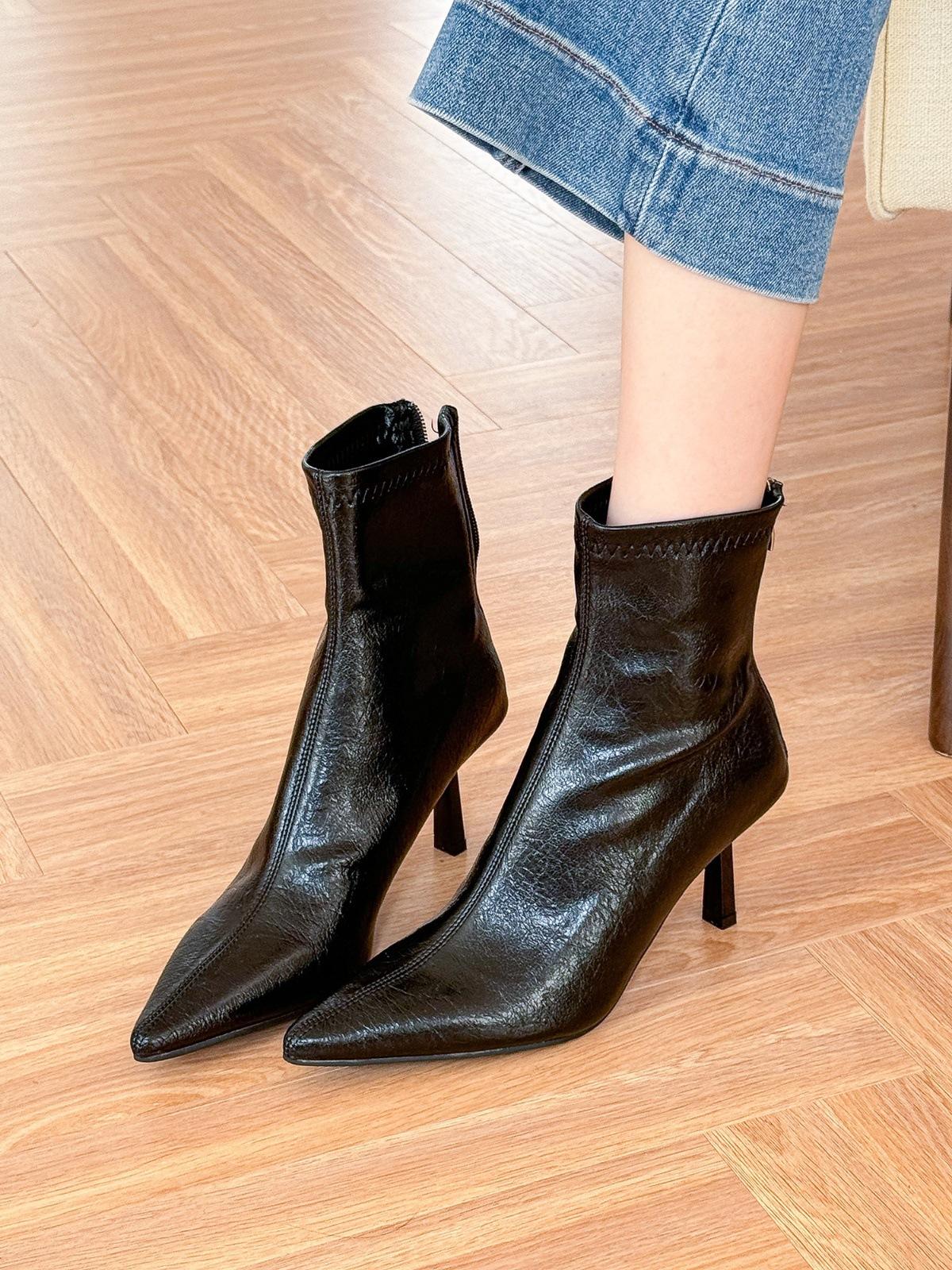 

Нежная красота бога белые заостренные короткие сапоги на высоком каблуке женские осенние тонкие мягкие кожаные тонкие сапоги 39