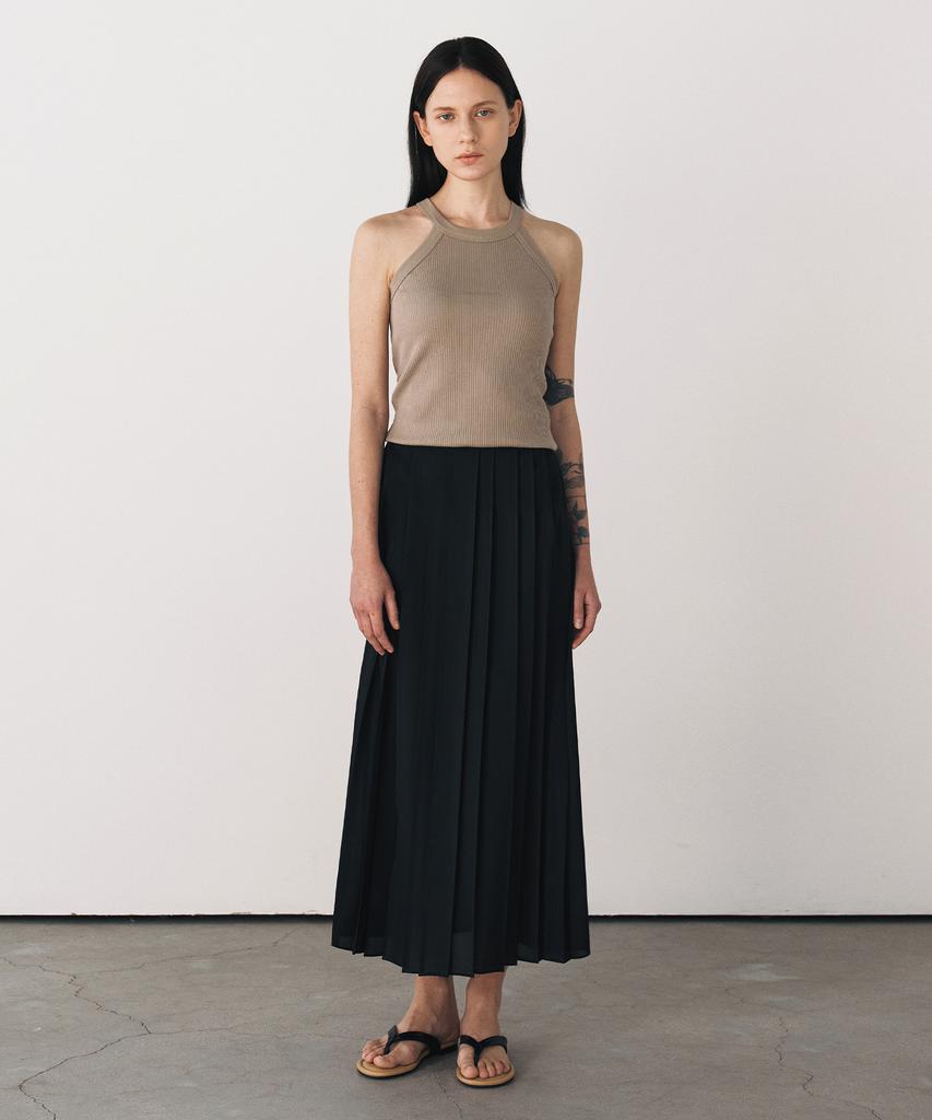 Aesmoeo Jane Pleated Skirt (Black)