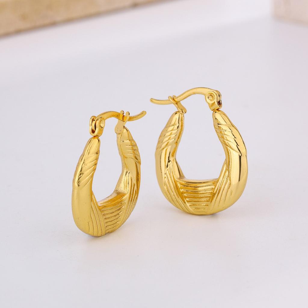 Personalized Simple U-shaped Earrings Niche Versatile Geometric Jewelry Lace Engraving Texture Titanium Steel Gold-plated Stud Earrings