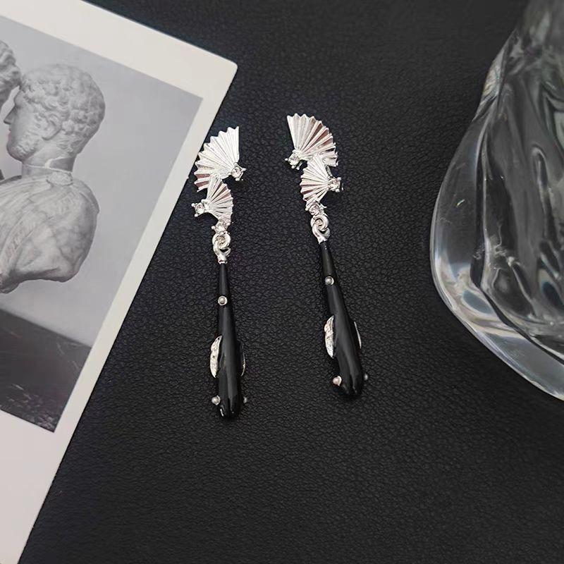 New Chinese Style Sweet Cool Long Fan-Shaped Pendant Drop Earring for Women Exaggerated Girl Gift Rock Jewelry