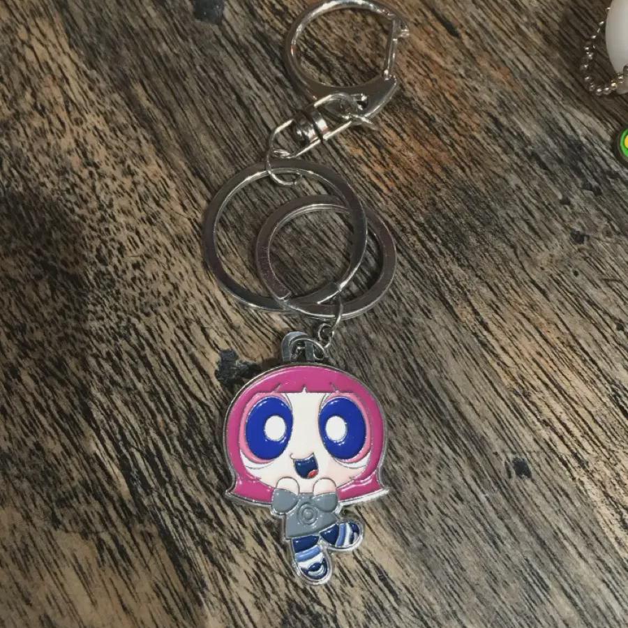 

NewJeans Брелок Хани из Суперкрошек