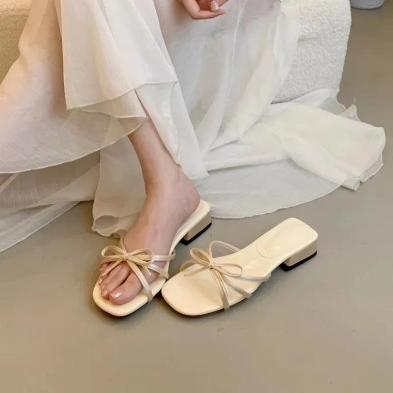 Fashion 2025 New French Evening Style Cool Slippers for Summer Women's Outdoor Wear Elegant Square Toe Dress with Thick Heel Sandals