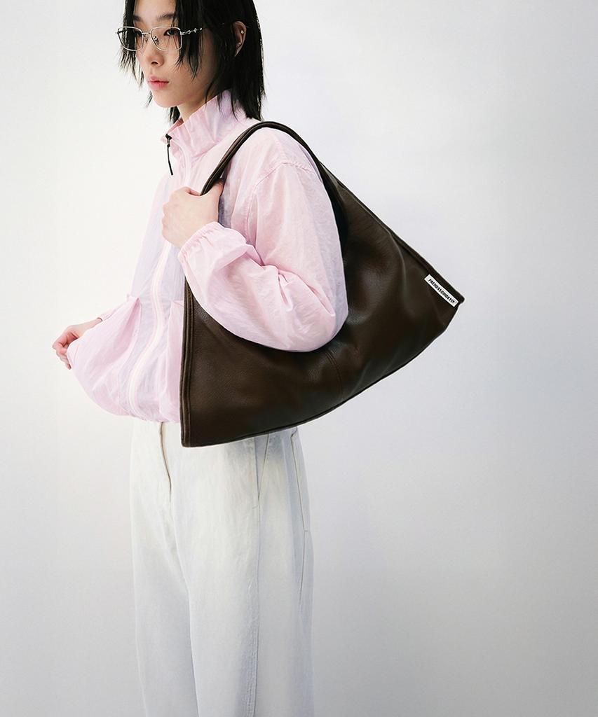Prends Soin De Toi [Refurb] Flow Arc Shoulder Bag Brown