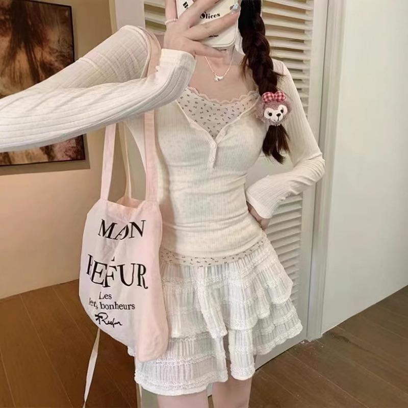 Lace Floral Splicing Fake Two Leggings Women's Early Spring New Tight Short Style Pure Long-sleeved Small Top