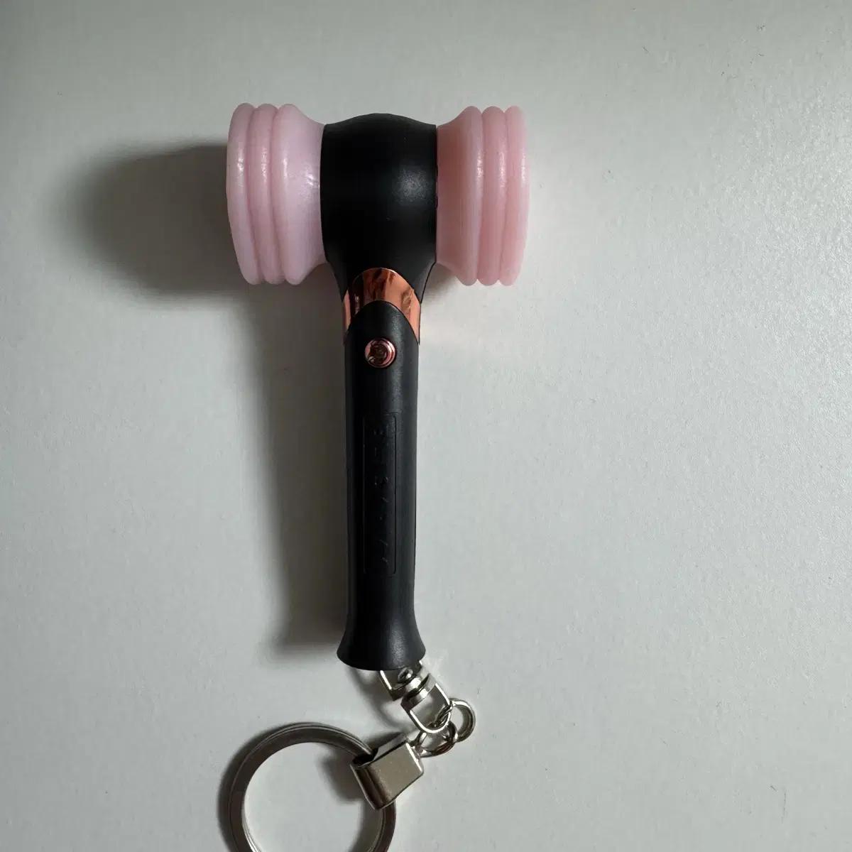 

Blackpink Горячий брелок-бонг