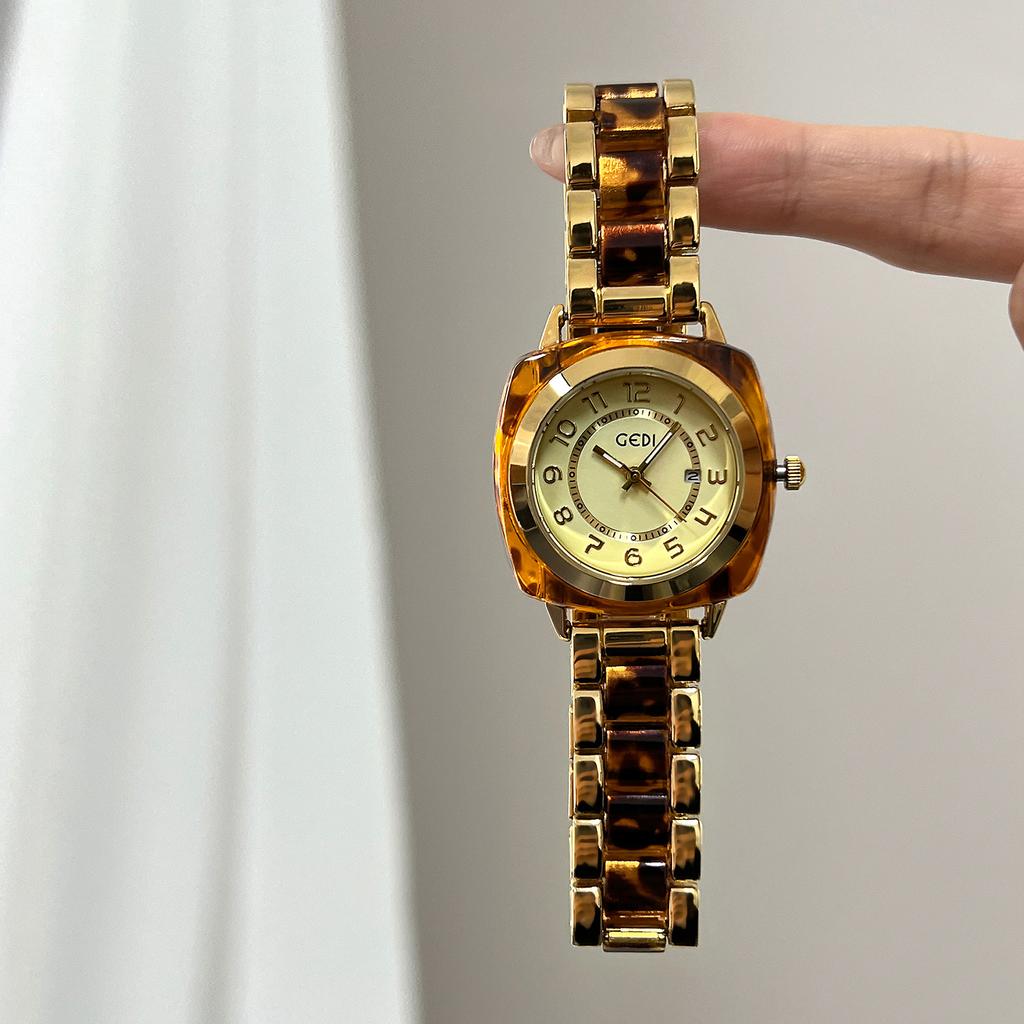 Retro Wine Barrel Simple White Commuter Women'S Watch Niche High Sense Amber Business Style Quartz Watch