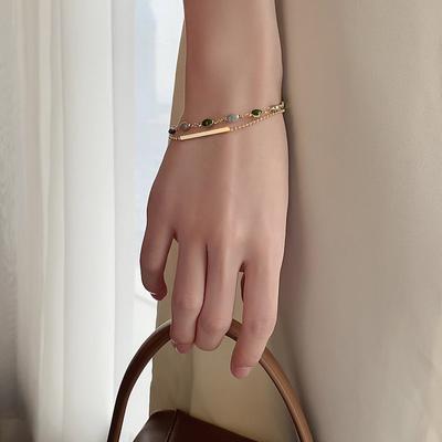 Schlichtes Retro-Doppelschicht-Armband für Frauen, trendiges grünes Perlen-Kettenarmband, schönes Mädchen, exquisiter Schmuck