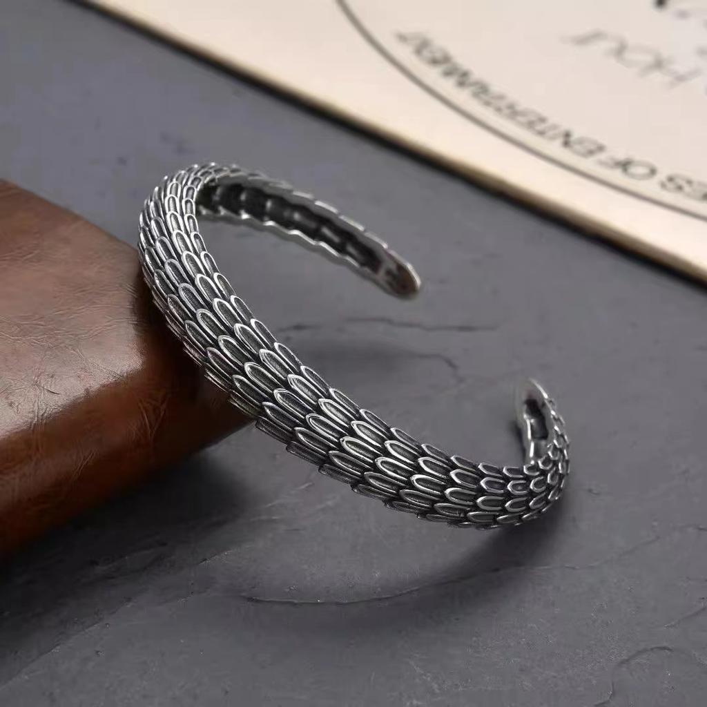 Personality Dragon Scale Bracelet Men's Trend Fashion Retro Reverse Scale Bracelet