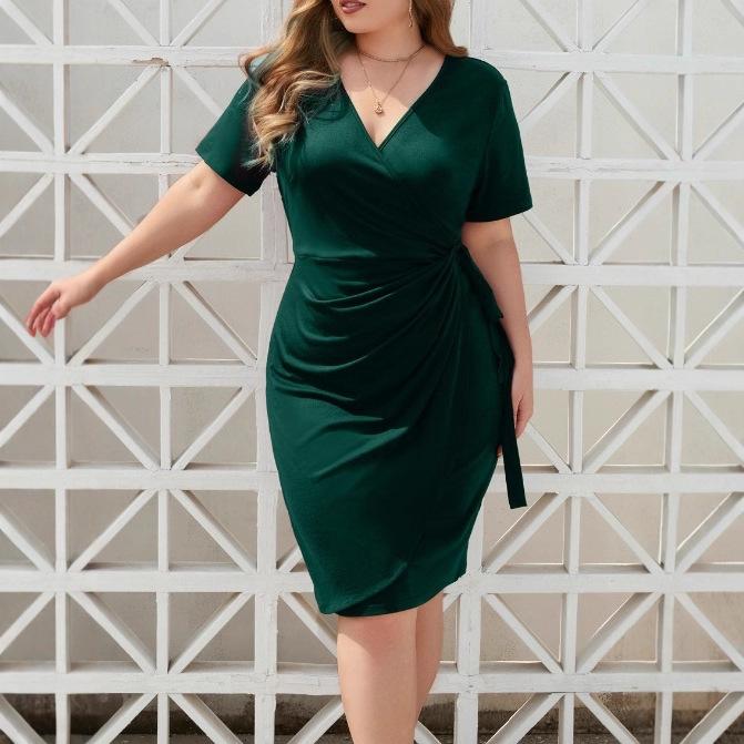 

Burgundy V-Neck Short Sleeve Midi Dress with Belt 1XL