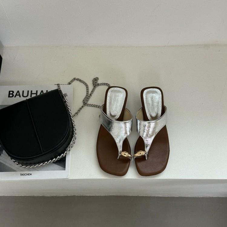 Fine Heel Metal Toe Slippers Women's Summer Wear 2025 New Vacation Travel Beach Shoes Leopard Print Cool Slippers