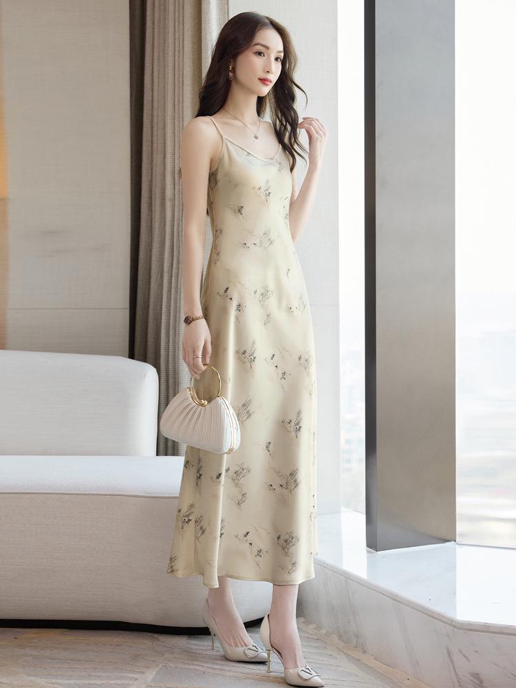 Satin Chinese Retro Floral Slim Fit Camisole Dress - Women's Summer 2026 Collection