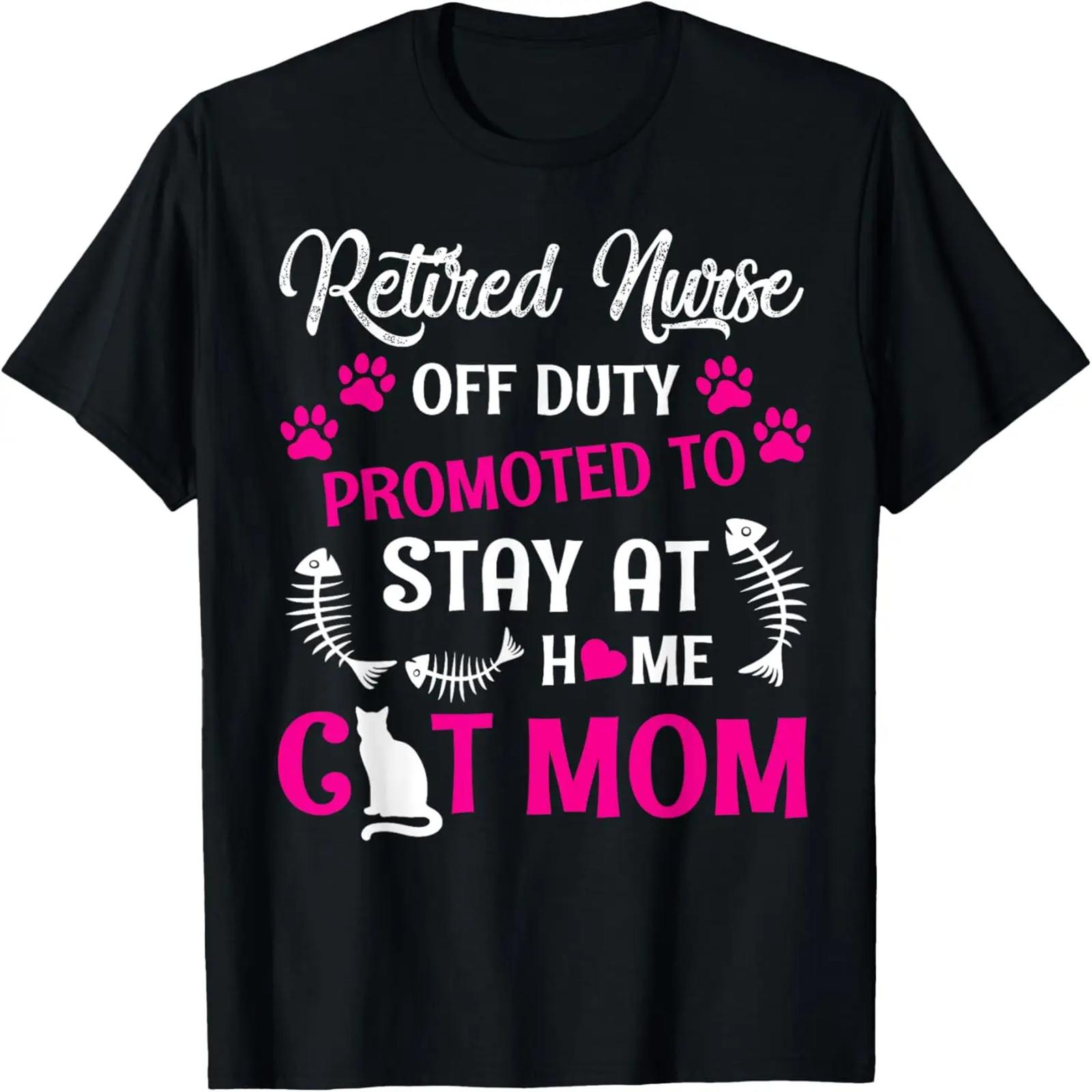 Вышедшая на пенсию медсестра не при исполнении служебных обязанностей повышена до домашней мамы кошек S