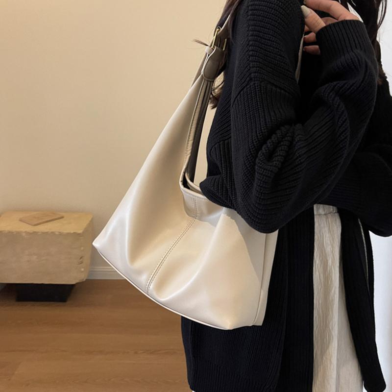 Bolsa de ombro vintage de couro PU de grande capacidade para mulheres, bolsa transversal de cor sólida e macia, bolsa tote para uso diário