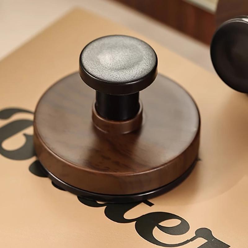 

Деревянный крючок для двери из ореха, прочный настенный одинарный крючок, самоклеящийся крючок для одежды, без сверления