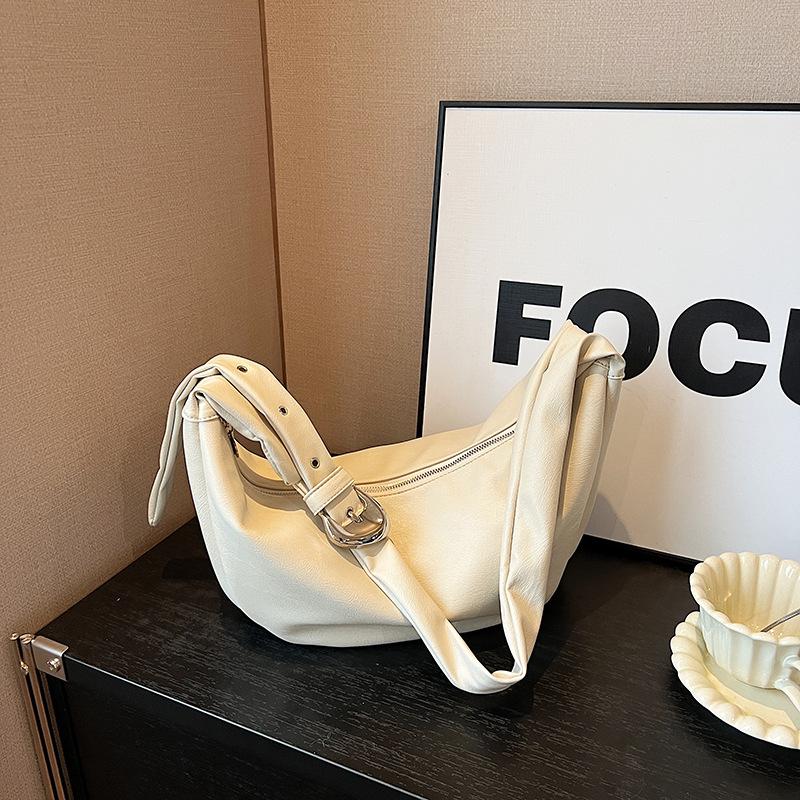 Casual retro niche bag women's new versatile shoulder messenger bag relaxation commuter dumpling bag