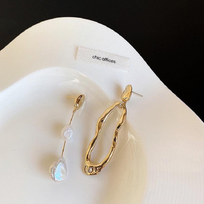 Fashion Sliver Color Asymmetrical Water Drop Earrings for Woman Retro Punk Hip Hop Metal Geometric Irregular Earrings Jewelry