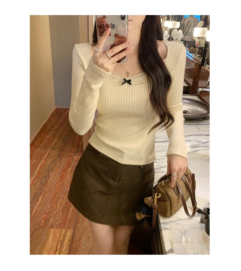 Women's Lace Bow Base Layer Top, Long-Sleeve Slim Fit, Flattering Shoulders - Perfect for Autumn/Winter Wear