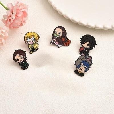Demon Slayer Tanjiro Brosche: Metallabzeichen & Korsagen-Accessoire