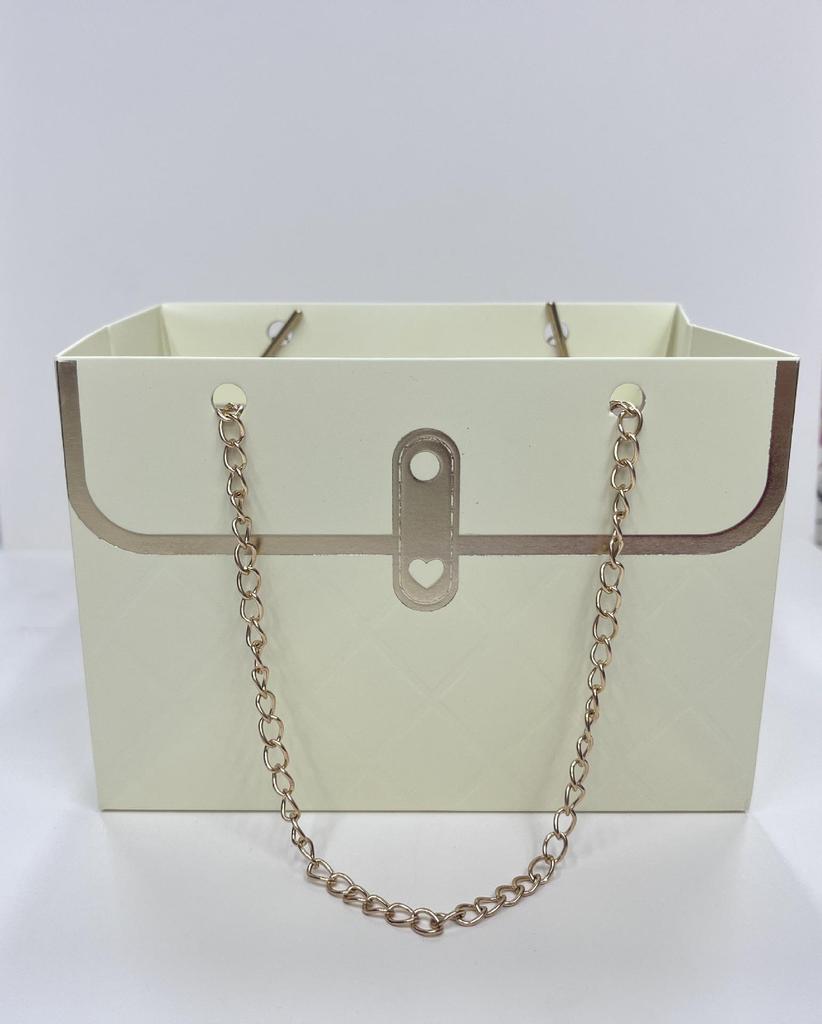 Trendy Brand Rectangular Handbag: Fresh Flower Gift Box & Creative Bouquet Perfume Bag.