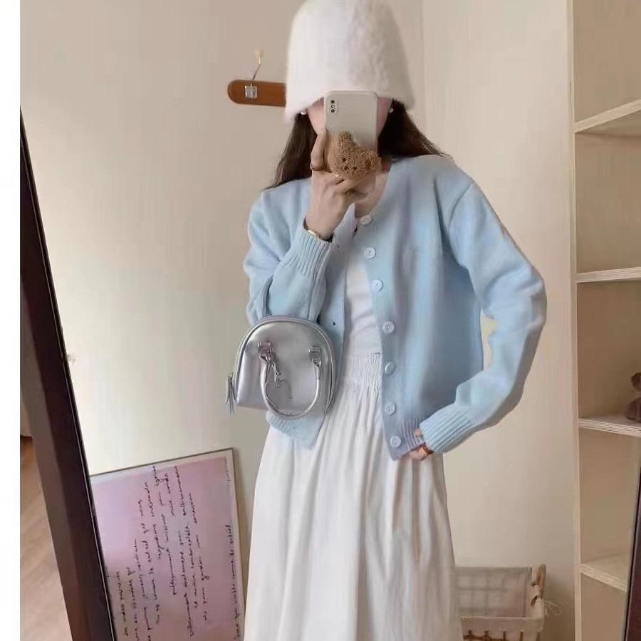 2025 Early Spring Women's Fashion Jacket Gentle Wind Lazy Soft Waxy Light Blue Knitted Sweater Jacket