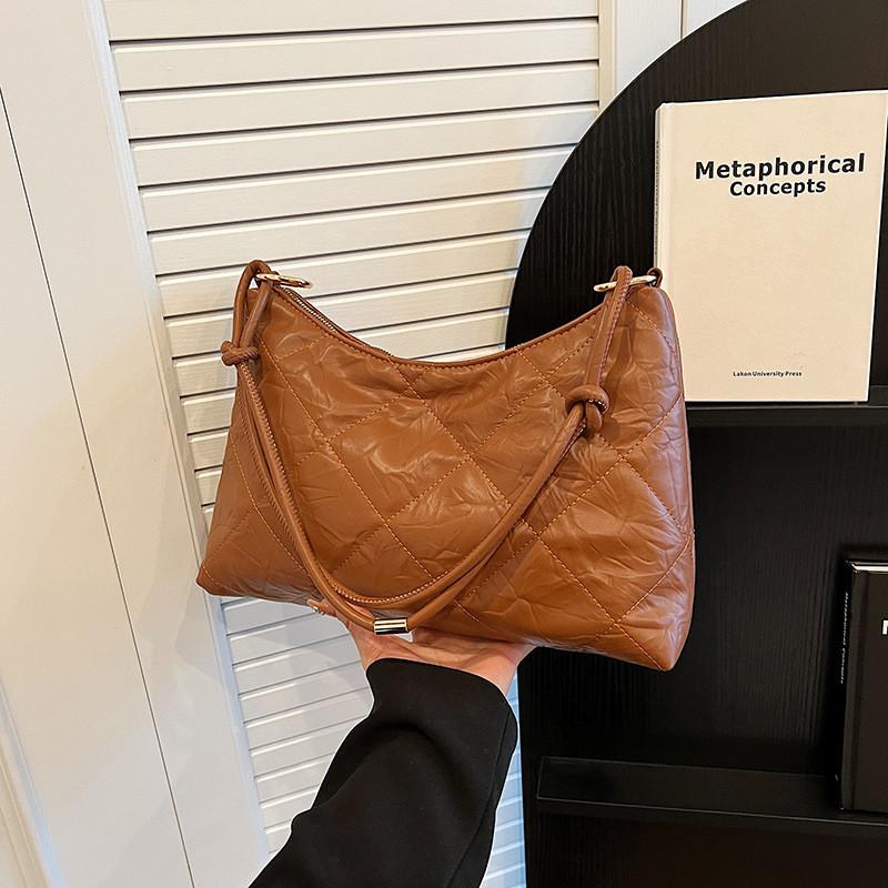 Retro Stylish Niche Embroidered Underarm Tote Bag Women s Bag 2023 New Winter Handheld Shoulder Commuter Bag коричневый