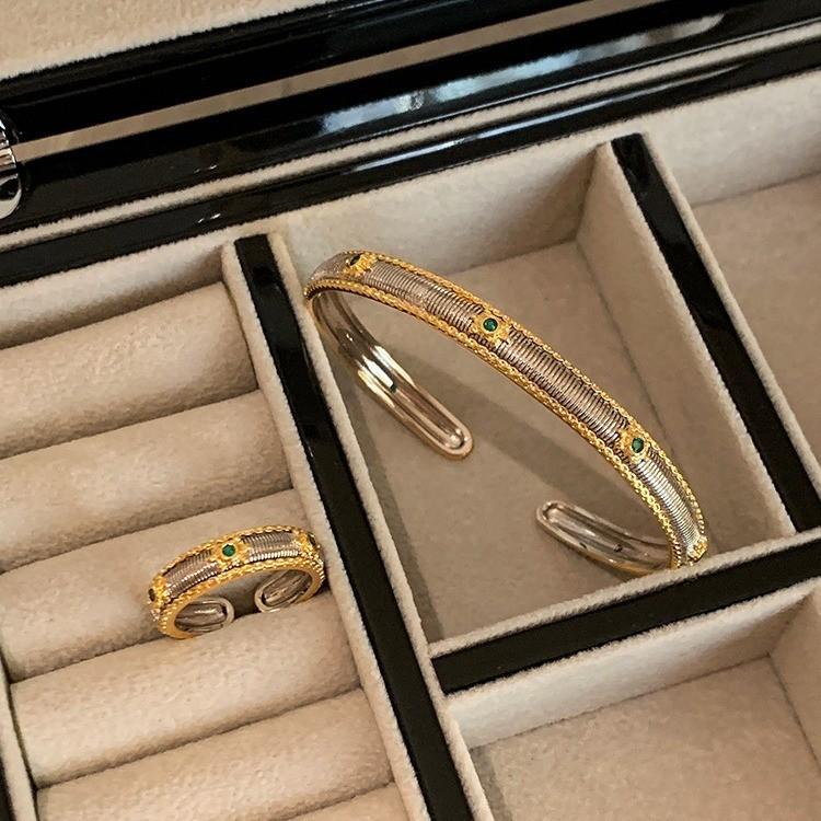 Stunning Adjustable Copper Ring Featuring Vintage Style Emerald Zircon For Trendy Women