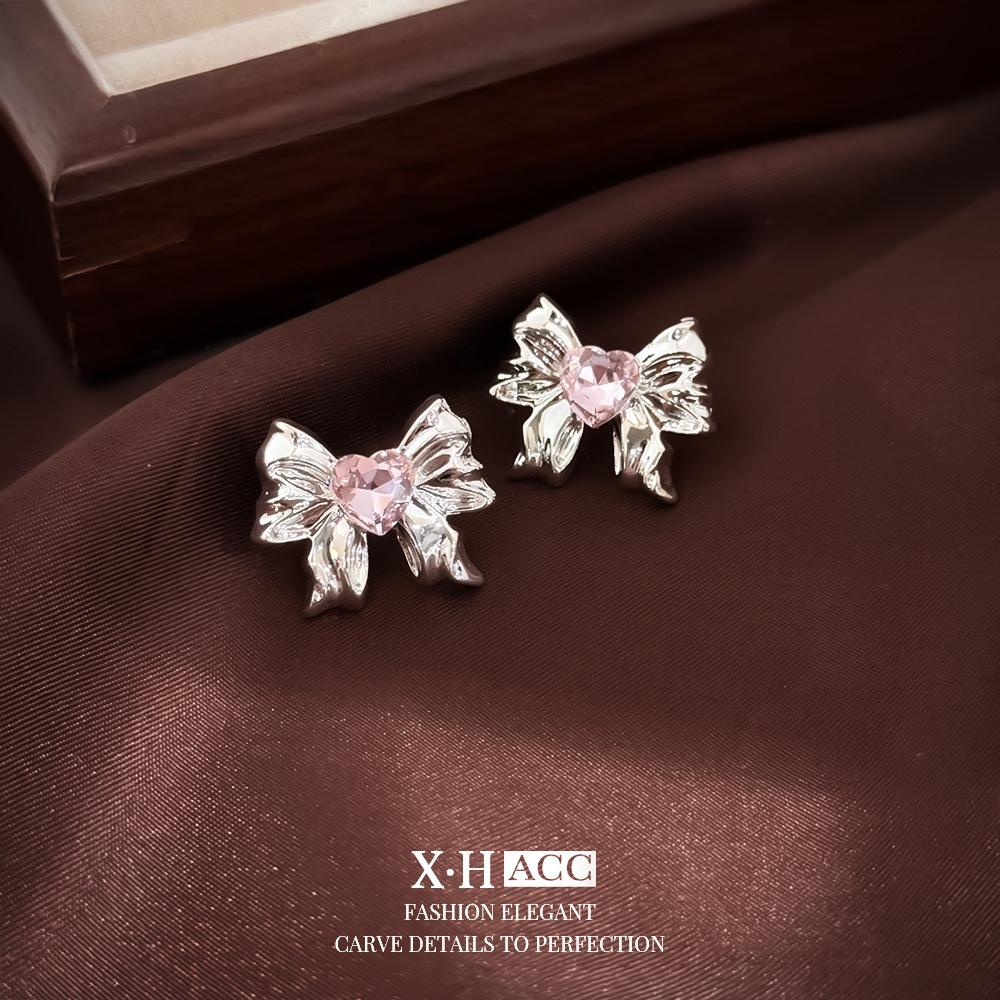 Simple Zircon Butterfly Earrings Light Luxury High-end Stud Earrings Temperament Fashionable Sweet Pearl Earrings Women