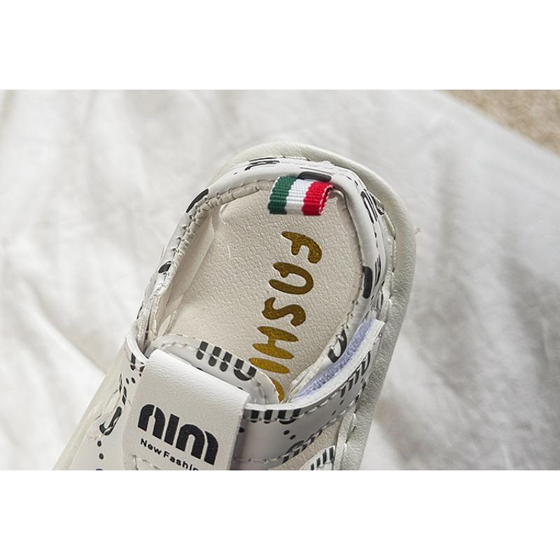 Summer infant sandals soft sole walking shoes 0-1 year old boys' beach shoes girls' squeaky shoes