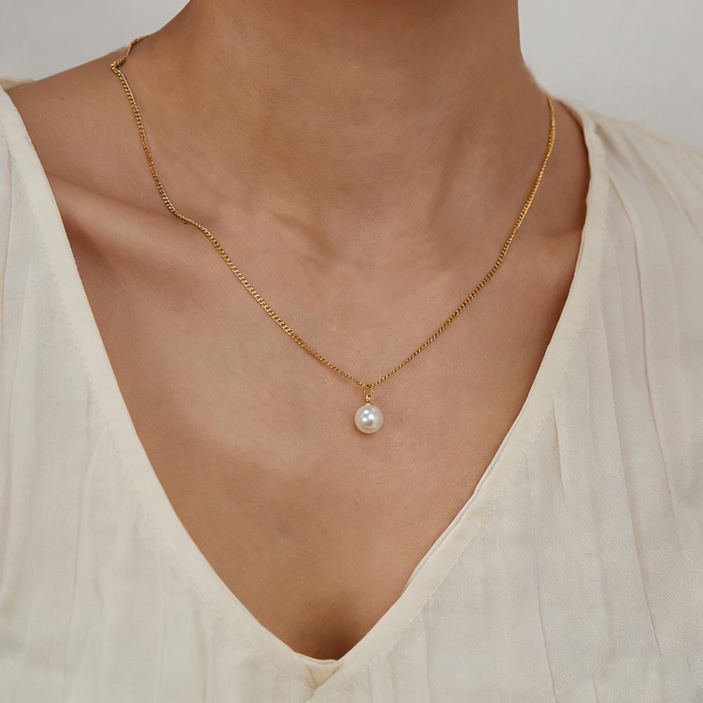 European French Minimalist Single Pearl Titanium Steel Clavicle Necklace