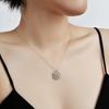 Zircón nuevo dos collares magnéticos de amor trébol de cuatro hojas temperamento lujo ligero cadena de acero de titanio.