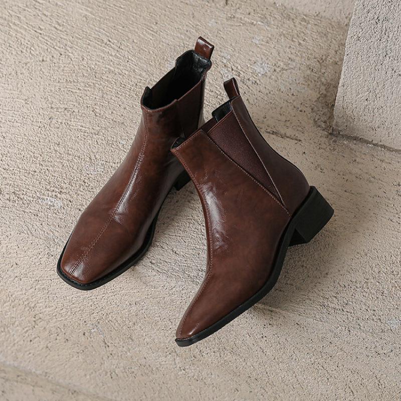 

Autumn and winter women s medium boots low heel round head square heel sleeve women s boots comfortable large size leather boots Korean version med 39