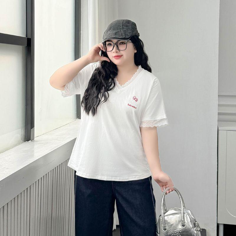

Plus size women clothing [Sweet Kitty Cat] Embroidered Hollow Lace V-neck Short sleeve T-shirt 100.00kg Belly Covering Top