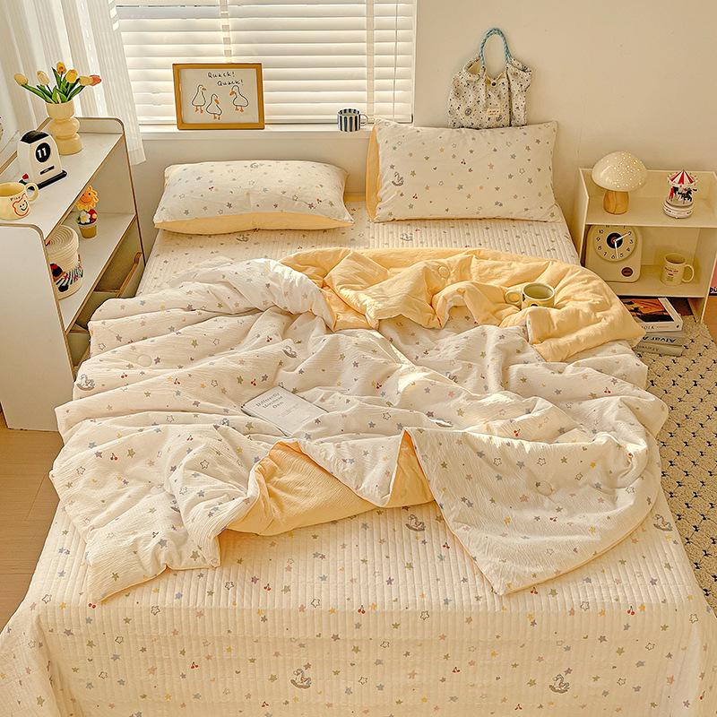 Double-Layer Gauze Summer Comforter Set: Single Piece, Machine Washable, Ideal for Air-Conditioned Rooms, Spring & Summer Use