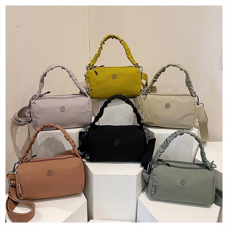 Niche portable pillow bag women's shoulder bag multi-layer nylon bag leisure sports messenger bag