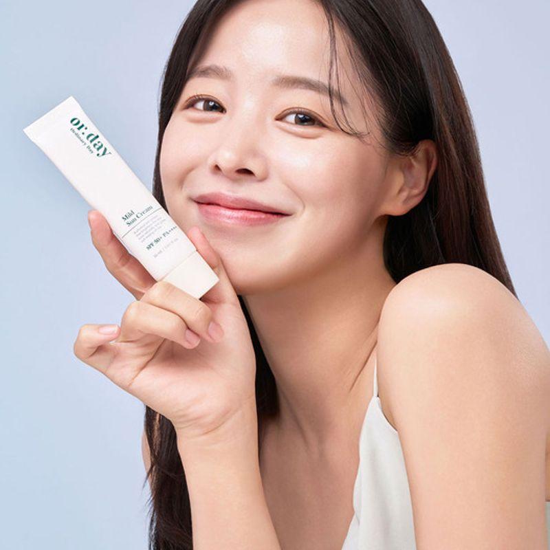 

Солнцезащитный крем на весь день 2305